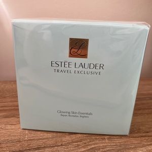 Estée Lauder Glowing Skin Essential full size